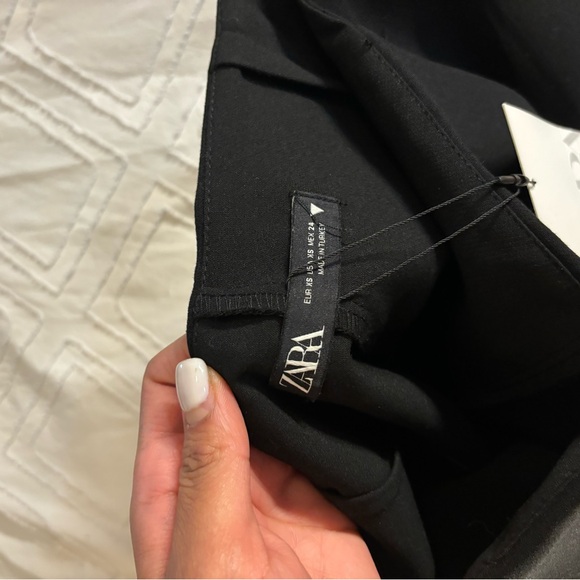 New with tags - black Zara mini Skort - Picture 3 of 3